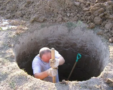 фото Чистка колодца