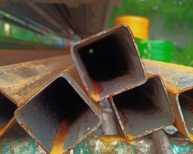 фото Труба профильная 50х50х2