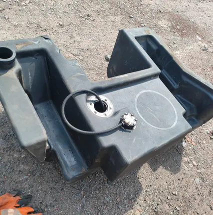 Фото №2 Ремонт пластиковых бензобаков