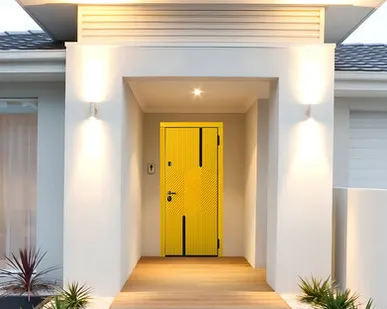 фото Астар - двери для дома с терморазрывом полотна и короба.