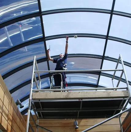 Фото №0 Тонирование стекол зданий