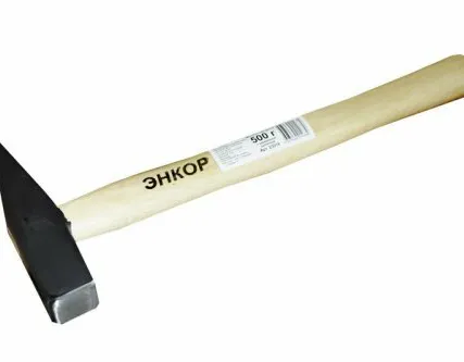 Фото №0 Слесарный молоток (500гр, с деревянной рукояткой) Энкор (23010)