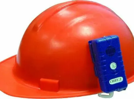 Фото №0 Сигнализатор напряжения индивидуальный универсальный СНИУ.Д 6-10 кВ