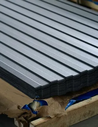 Фото №0 Профлист С-8 / черный, матовый / 0.4 мм - С-8 - Розница - Глянцевая - с ЛКП - Стандартные - RAL 9005 / Глубокий черный - Первый