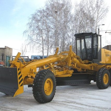 Фото №0 Услуги грейдера John Deer 672G