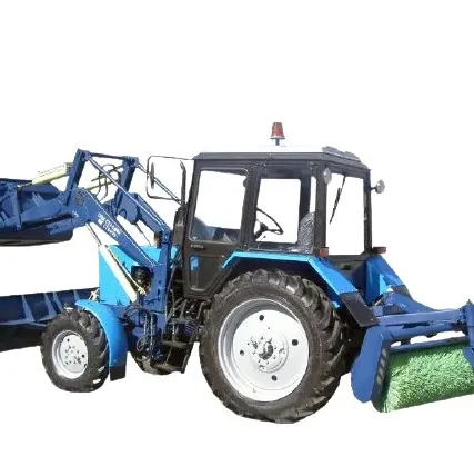 Фото №0 Трактор МТЗ 82.1 — с щеткой