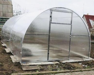 фото Производим теплицы из оцинкованного и металл. профиля.