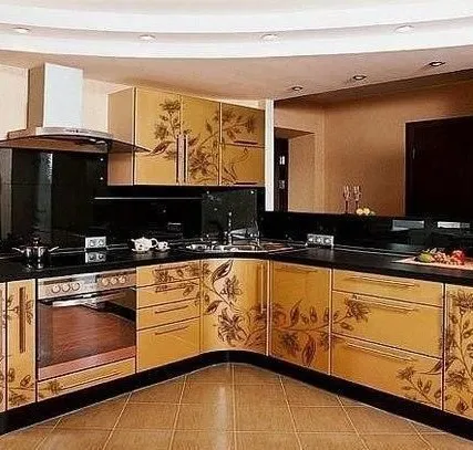 Фото №0 Стеклянные панели для кухни