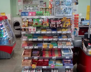 фото Кассовые витрины-стелажи