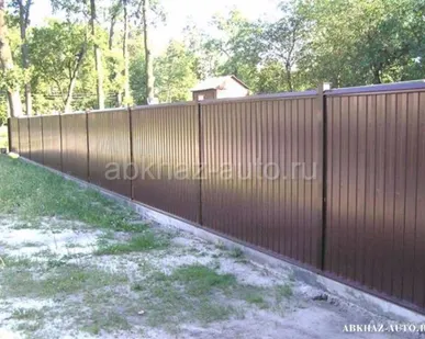 фото Забор из профнастила