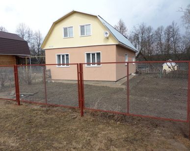 фото Заборы из сетки Рабица