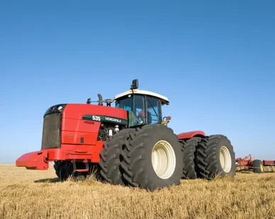 фото Трактор Versatile 535P- v11