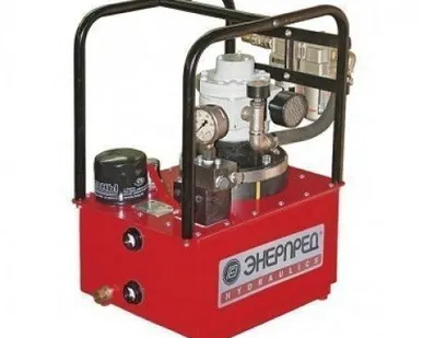 фото Насосная гидравлическая станция c ручным распределителем НПР-1,6И10-1