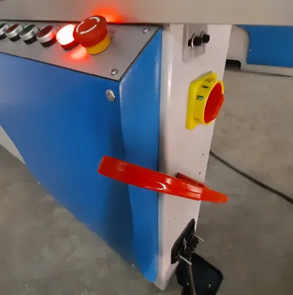 Фото №0 Форматно-раскроечный станок в наличии SCL