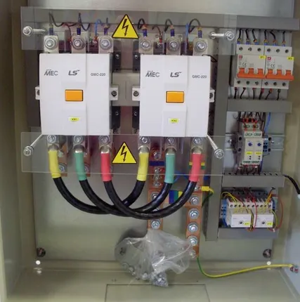 Фото №0 АВР шкаф