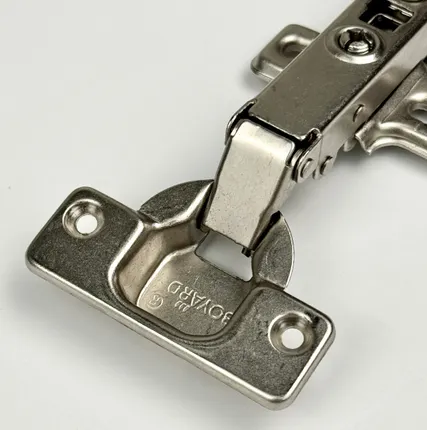 Фото №0 Петля 110* накладная с доводчиком Clip-on с отв. планкой Н=2 EA35CO110FO