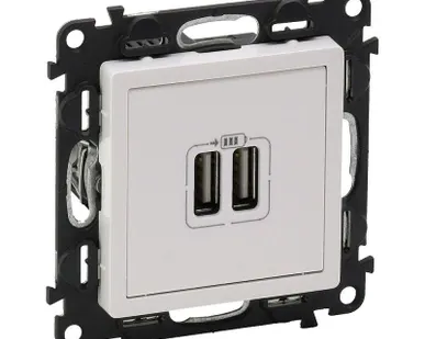 фото Механизм розетки USB Valena Life 2 разъема 240В/5В 2400мА с лиц. панелью бел. Leg 753412