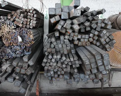 фото 09Г2С квадрат 130 мм