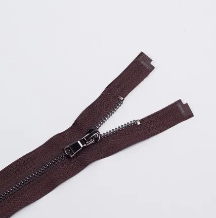 Фото №0 Молния металл Т5 80см раз. т.коричневый/черный