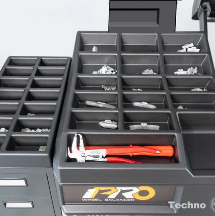 Фото №5 Стенд балансировочный модель iPRO BM6