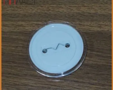 фото Значок акриловый диаметром 6 см на булавке