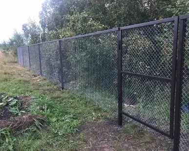 фото Забор из сетки рабицы высота 1,5 метра