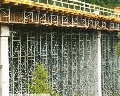 фото Аренда опорной системы Doka Staxo