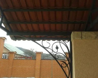 фото Входные козырьки