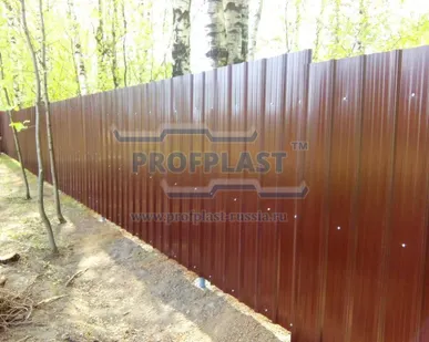 фото Профнастил для забора марки Profplast Стандарт 1,3 мм