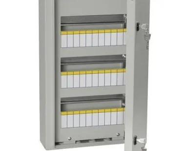 фото Щит навесной металлический ЩРн-36з IP31 с замком ИЭК