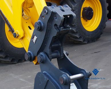 фото Быстросъемный механизм (БСМ) Quick Coupler (Квик-каплер) на JCB