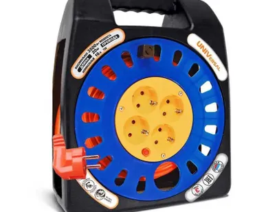 фото Удлинитель 4х20м с заземл. 16А IP20 У16-012 термо ПВС 3х1 в закрытом корпусе защ. шторки UNIVersal 1673