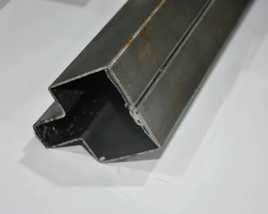 фото ТРУБА ДЛЯ ОТКАТНЫХ ВОРОТ 6 МЕТРОВ(Т-ОБРАЗНАЯ)