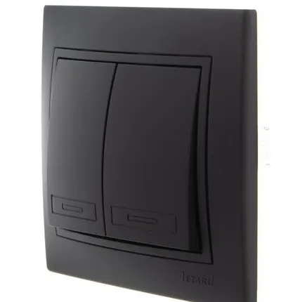 Фото №1 Выключатель 2-кл. 1п СП Мира 10А IP20 со вставкой черн. бархат LEZARD 701-4242-101