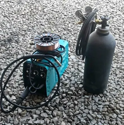 Фото №0 Сварочный полуавтомат инверторный аренда