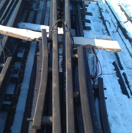 Фото №0 Стрелочные переводы Р-24 новые,рельсы Р-24, Р-18 новые и б/у, жд скрепления