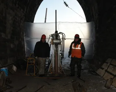 фото Бурение из подвалов, в стесненных условиях