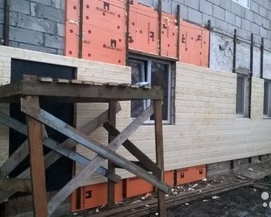 фото Демонтаж вагонки (сложная кровля)