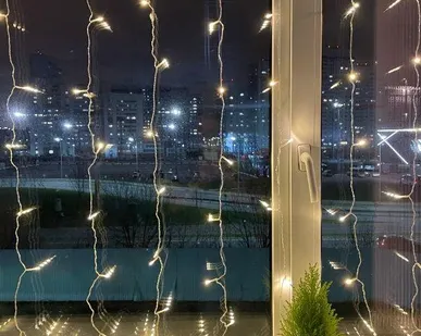 фото Гирлянда светодиодная "Дождь/Занавес" 1мх2м 96LED 24В IP44 тепл. свет ( без трансформатора  Б0041911) ЭРА Б0041908