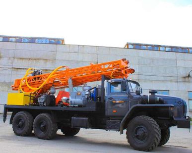 фото Установка разведочного бурения УРБ 3А-3М