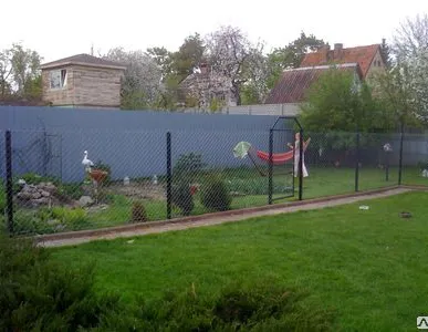 фото Заборы из сетки рабицы