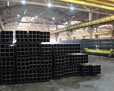 фото Профильные трубы квадратные и прямоугольные