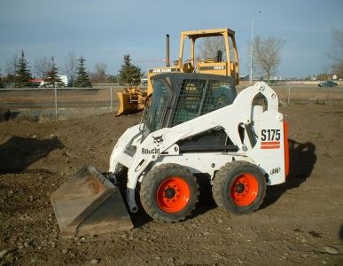 фото Мини-погрузчик CATERPILLAR 279C