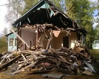 фото Снос сгоревших домов