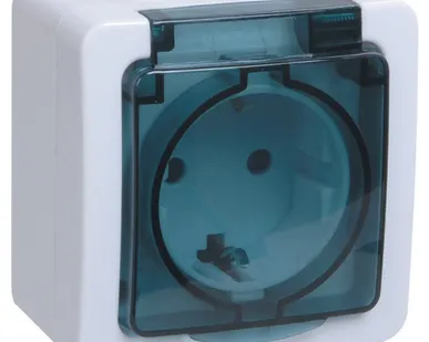 фото IEK Розетка 1-м ОП Гермес Plus 16А IP54 с заземл. с дым.крышкой РСб20-3-ГПБб IEK