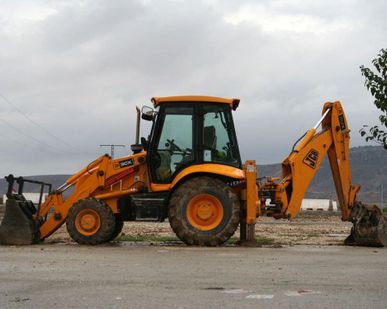 фото Нанять экскаватор-погрузчик JCB