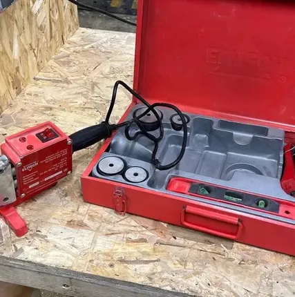 Фото №0 Аппарат для сварки полипропиленовых труб Elitech СПТ-1800