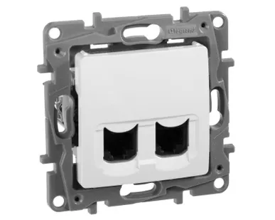фото Механизм розетки комп. СП Etika RJ45 + RJ45 CAT.5E UTP бел. Leg 672255