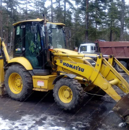 Фото №2 Аренда экскаватора-погрузчика Komatsu WB93R, Санкт-Петербург