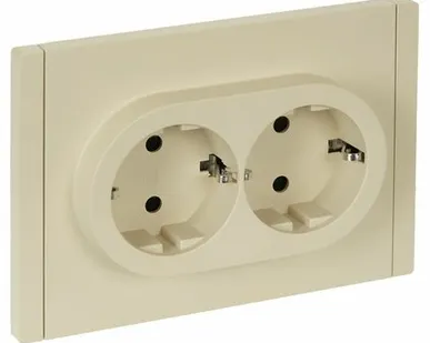 фото FORTE&PIANO Розетка 2-местная с заземлением с защитными шторками безвинтовое крепление 16А FP423 ваниль IEK